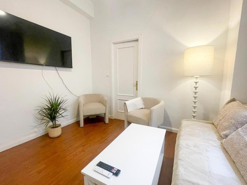 Apartamentos Malaga Centro Exterior photo